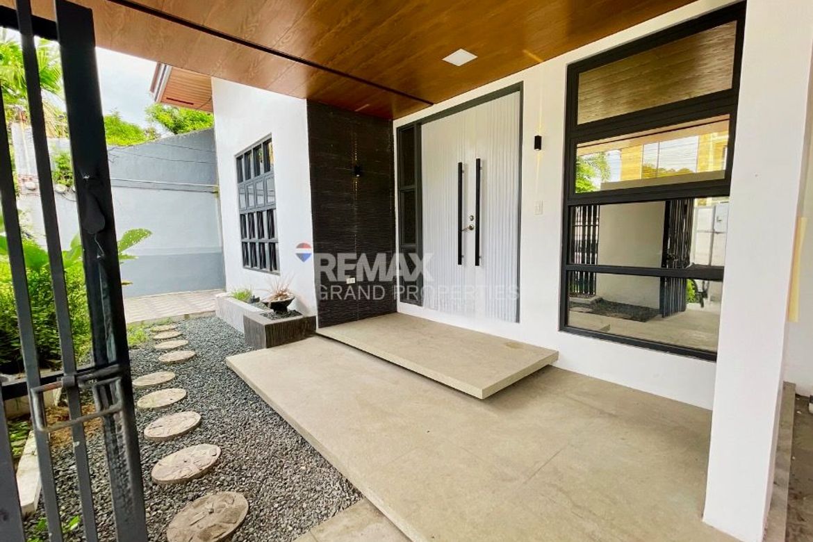 7 Bedroom House for Sale in Dolores, San Fernando, Pampanga – photo 3