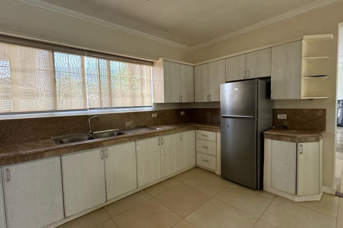 7 Bedroom House for Sale in Guadalupe, Cebu City, Cebu – photo 5