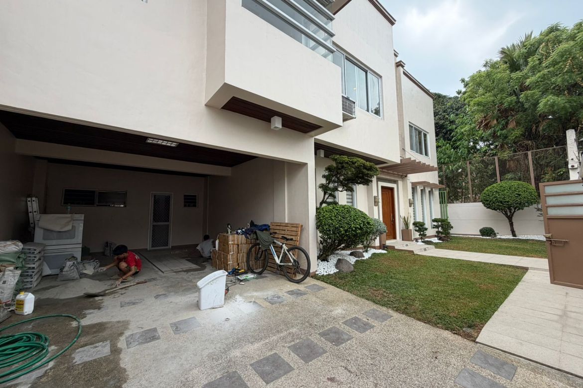 7 Bedroom House for Sale in Laging Handa, Quezon City, Metro Manila near MRT-3 Kamuning – photo 3