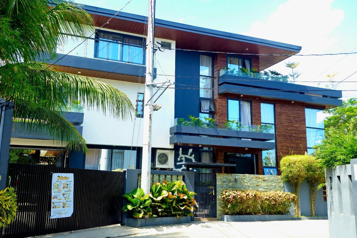 7 Bedroom House for Sale in Macabling, Santa Rosa, Laguna – photo 4
