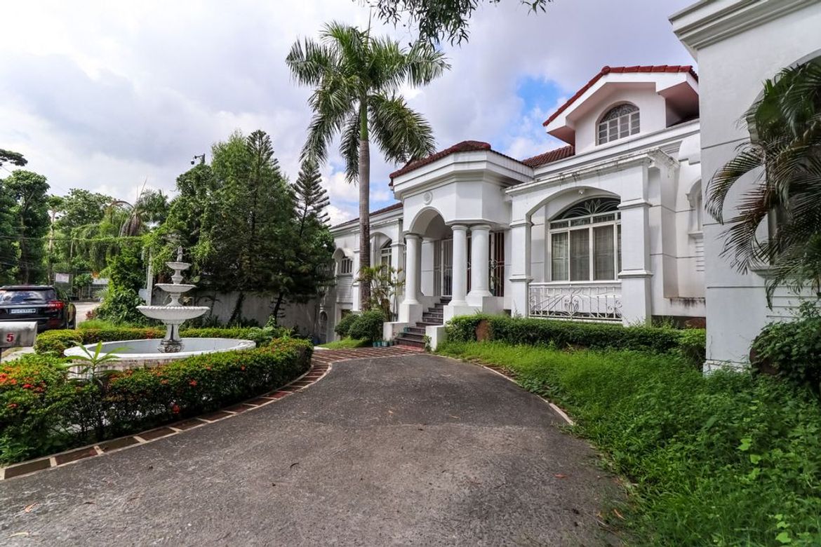7 Bedroom House for Sale in Malanday, Marikina, Metro Manila – photo 2