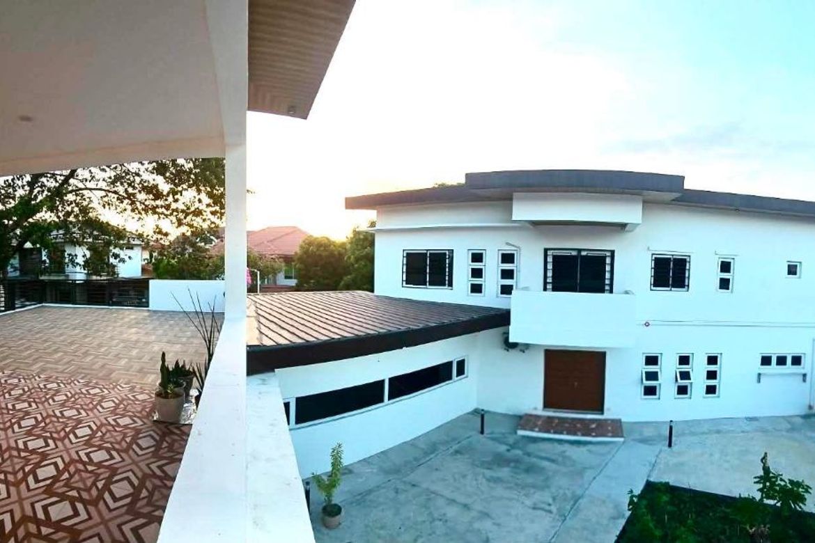 7 Bedroom House for Sale in Marcelo Green Village, Parañaque, Metro Manila – photo 6