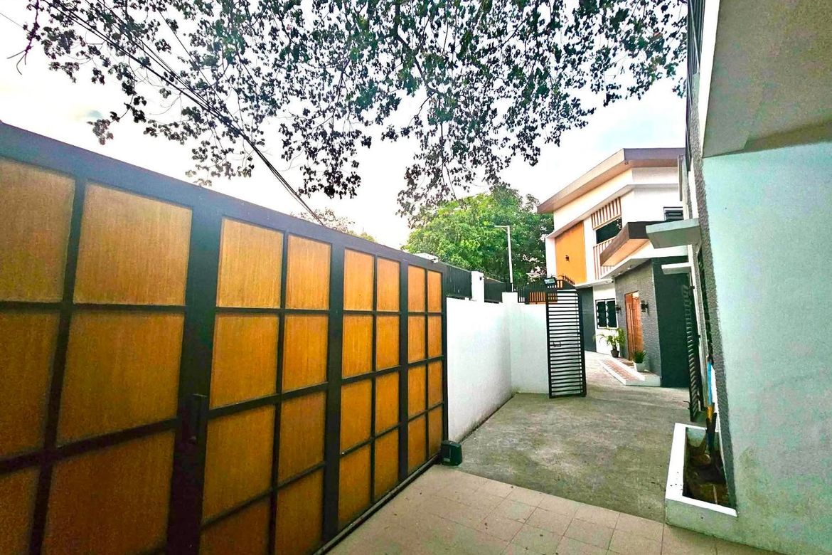 7 Bedroom House for Sale in Marcelo Green Village, Parañaque, Metro Manila – photo 7