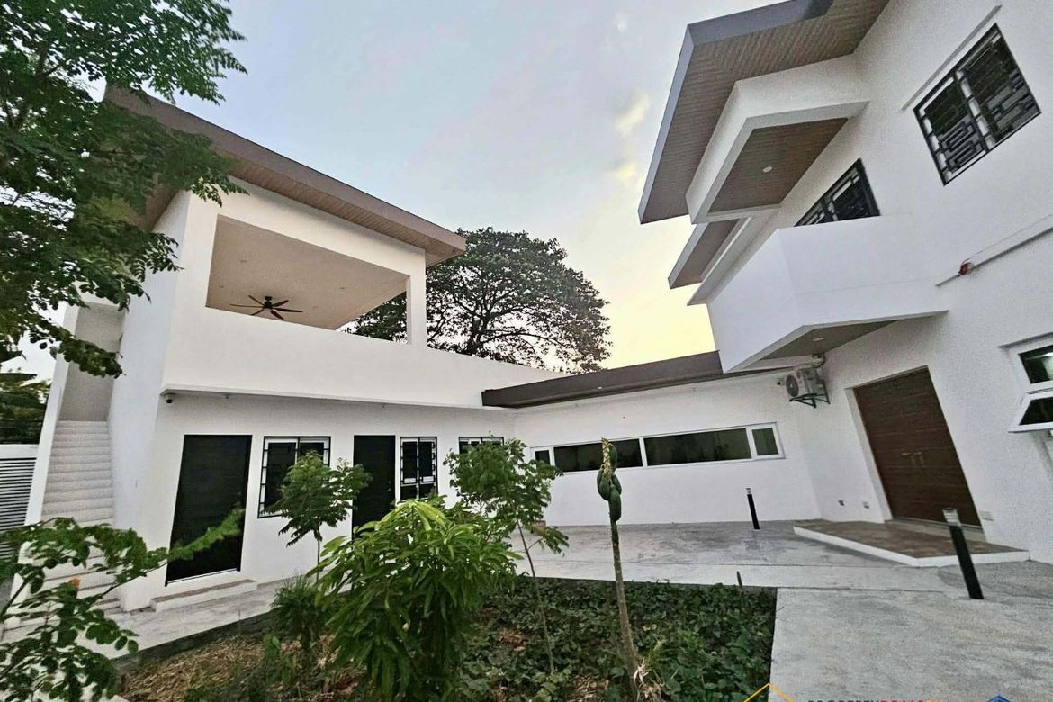 7 Bedroom House for Sale in Marcelo Green Village, Parañaque, Metro Manila – photo 3