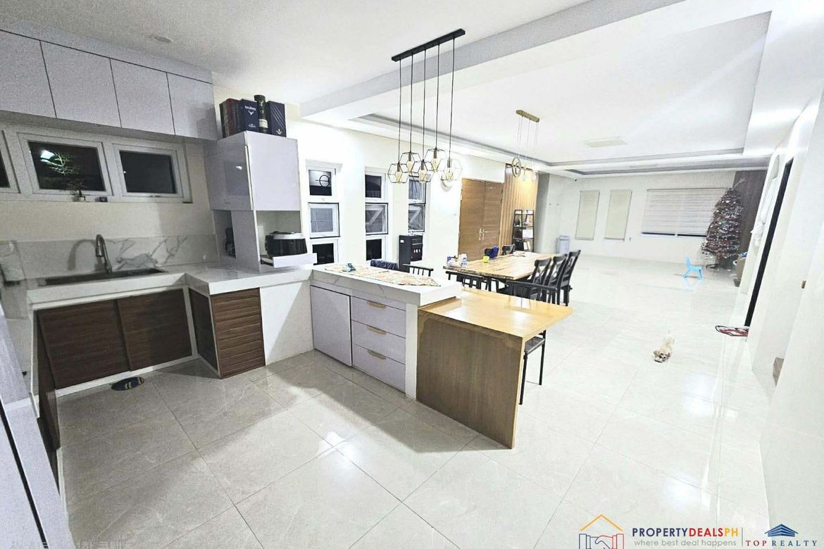 7 Bedroom House for Sale in Marcelo Green Village, Parañaque, Metro Manila – photo 8