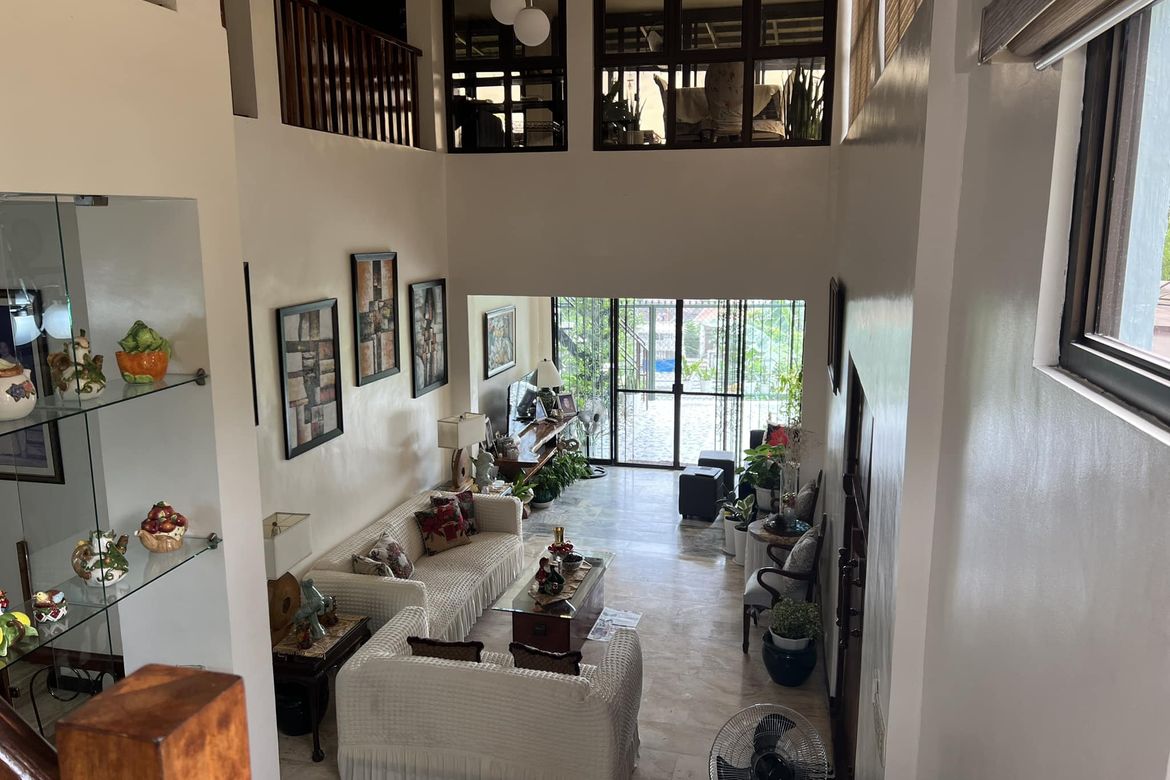 7 Bedroom House for Sale in Matandang Balara, Quezon City, Metro Manila – photo 4
