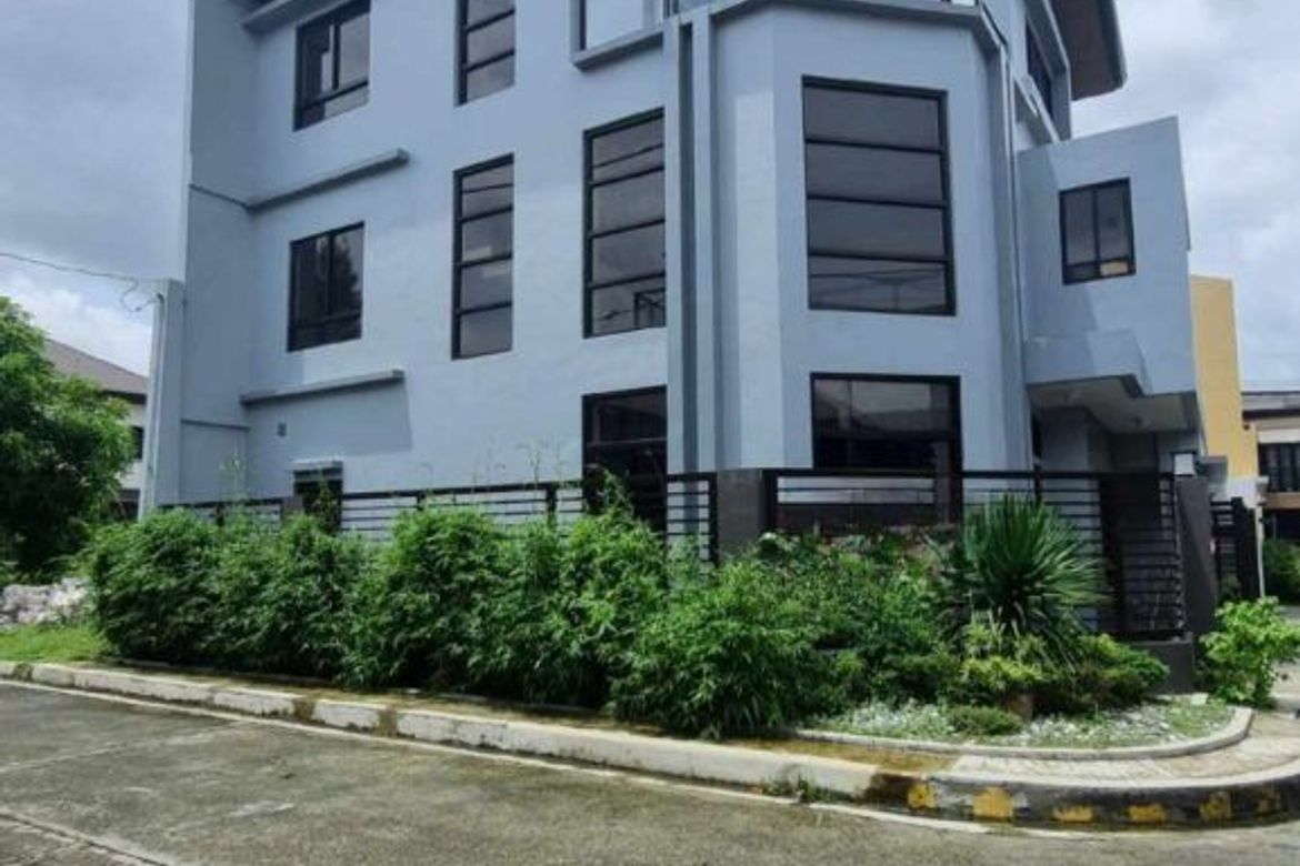 7 Bedroom House for Sale in Maybunga, Pasig, Metro Manila