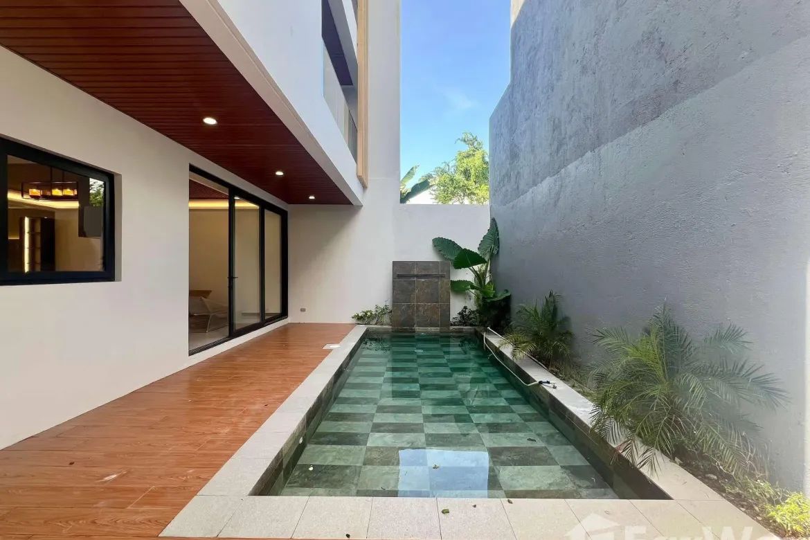 7 Bedroom House for Sale in Moonwalk, Parañaque, Metro Manila – photo 2