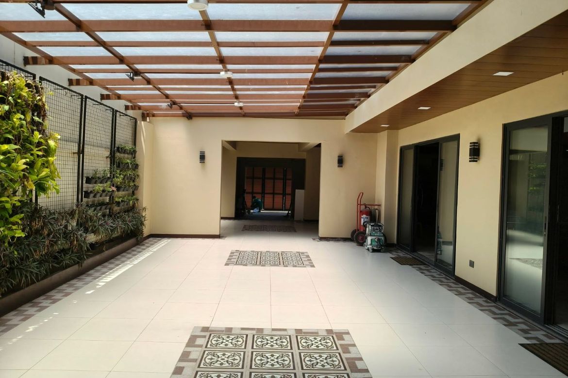 7 Bedroom House for Sale in Moonwalk, Parañaque, Metro Manila – photo 3