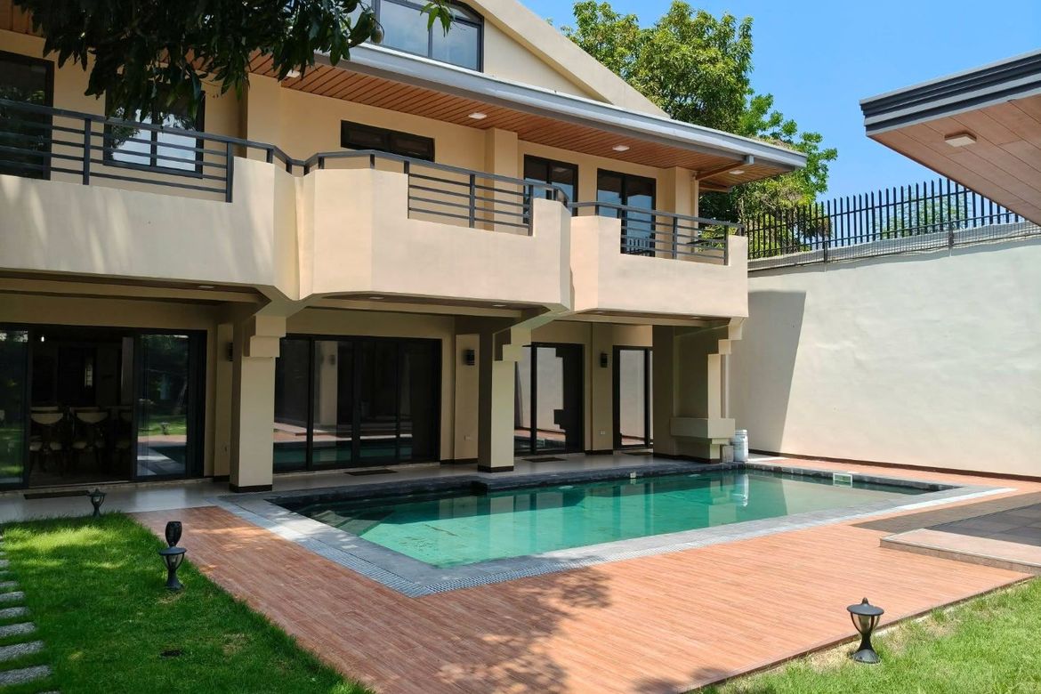 7 Bedroom House for Sale in Moonwalk, Parañaque, Metro Manila – photo 5