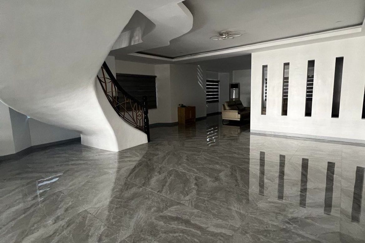 7 Bedroom House for Sale in Moonwalk, Parañaque, Metro Manila – photo 2