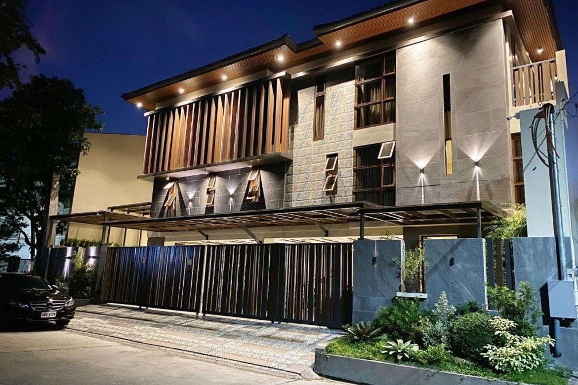 7 Bedroom House for Sale in Moonwalk, Parañaque, Metro Manila – photo 4