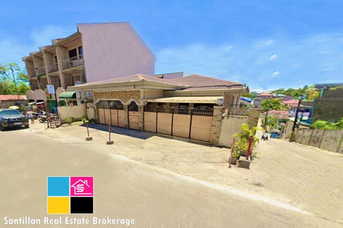 7 Bedroom House for Sale in Pagsabungan, Mandaue, Cebu