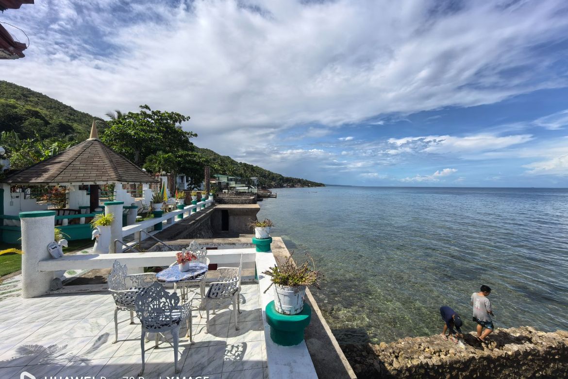7 Bedroom House for Sale in Panalipan, Catmon, Cebu