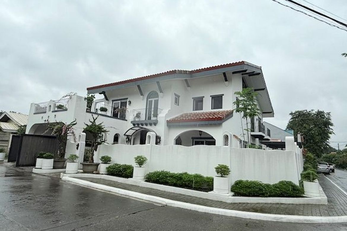 7 Bedroom House for Sale in Pasong Tamo, Quezon City, Metro Manila – photo 2