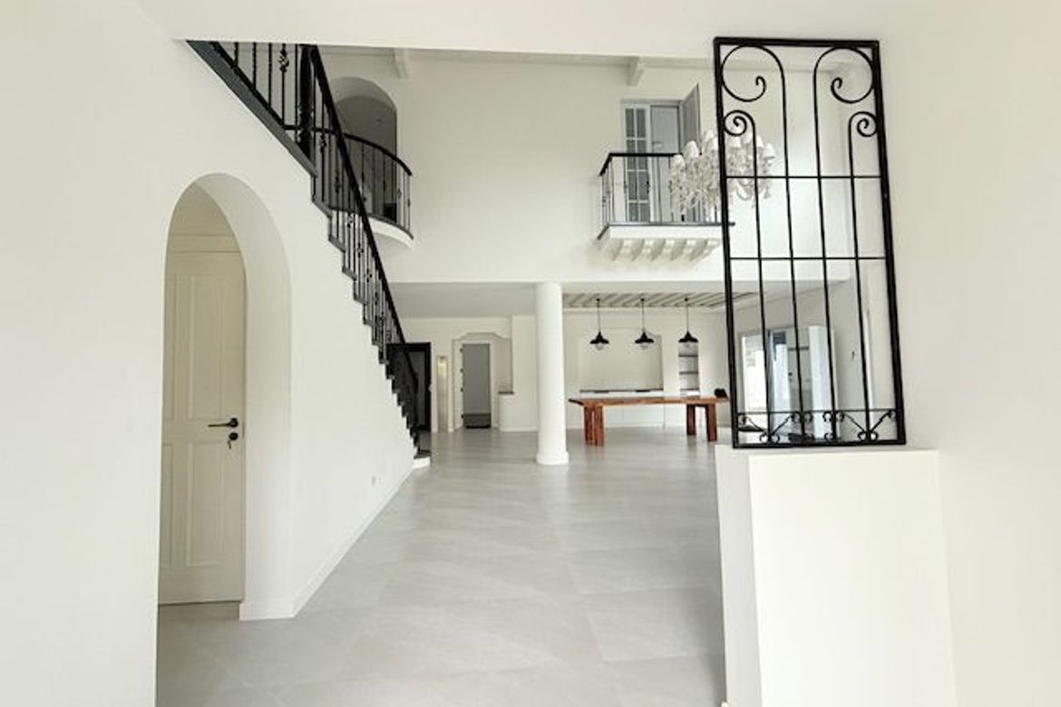 7 Bedroom House for Sale in Pasong Tamo, Quezon City, Metro Manila – photo 4