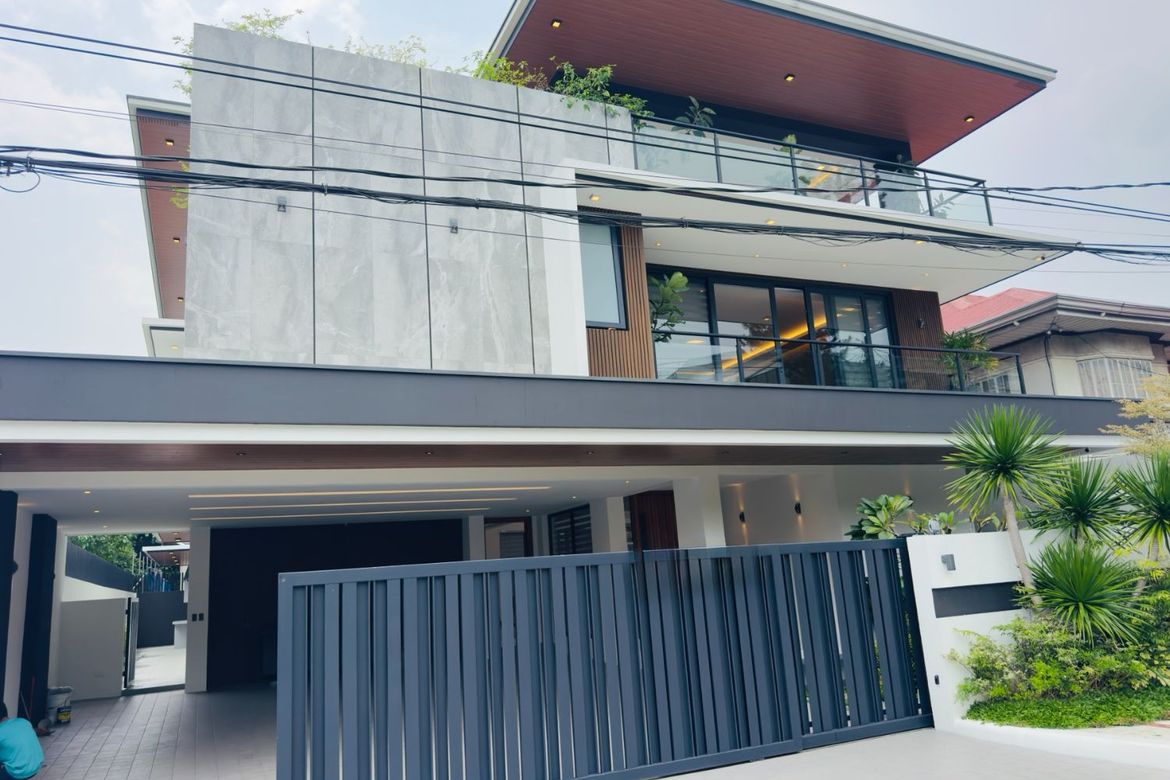 7 Bedroom House for Sale in Pasong Tamo, Quezon City, Metro Manila – photo 4