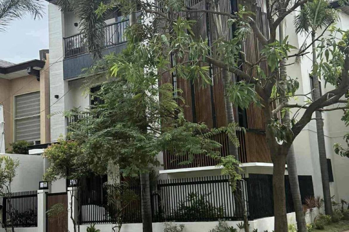 7 Bedroom House for Sale in Pinagbuhatan, Pasig, Metro Manila
