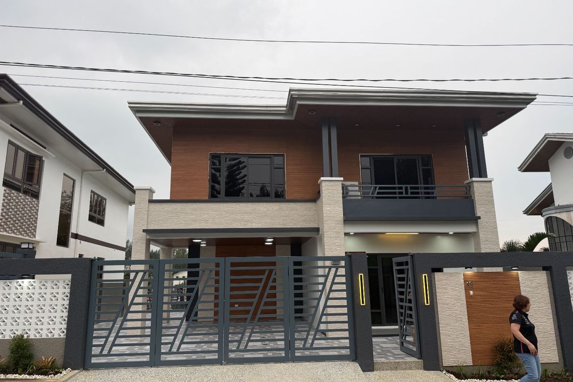 7 Bedroom House for Sale in Royale Tagaytay Estates, Buck Estate, Alfonso, Cavite – photo 3