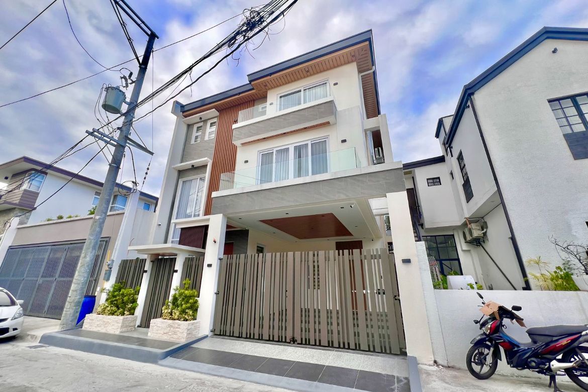 7 Bedroom House for Sale in San Andres, Cainta, Rizal