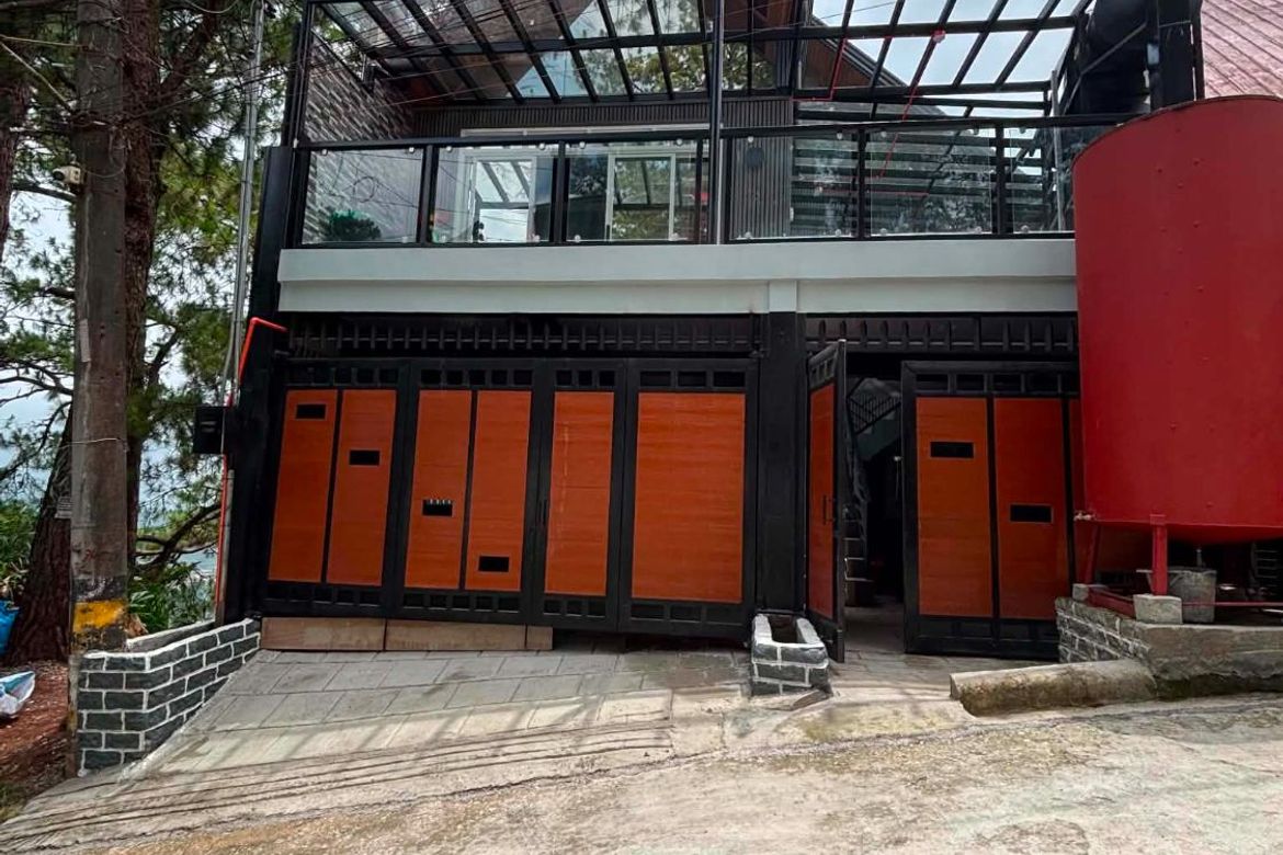 7 Bedroom House for Sale in San Luis Village, Baguio, Benguet