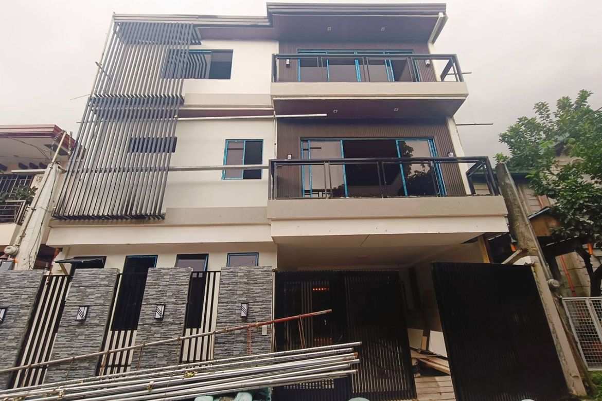 7 Bedroom House for Sale in San Miguel, Pasig, Metro Manila
