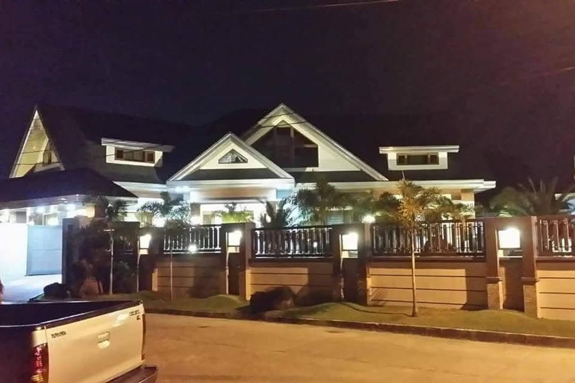 7 Bedroom House for Sale in Santo Domingo, Angeles, Pampanga – photo 3