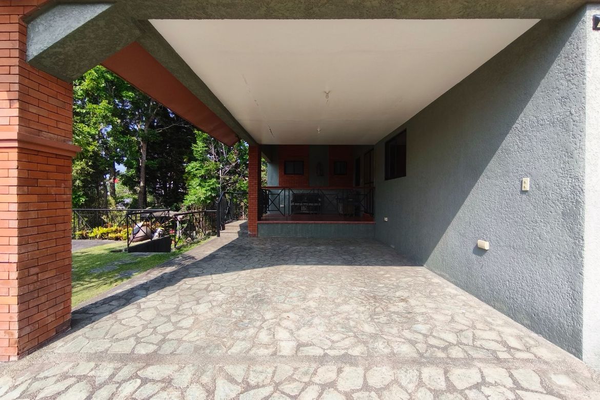 7 Bedroom House for Sale in Silang Junction North, Tagaytay, Cavite – photo 5