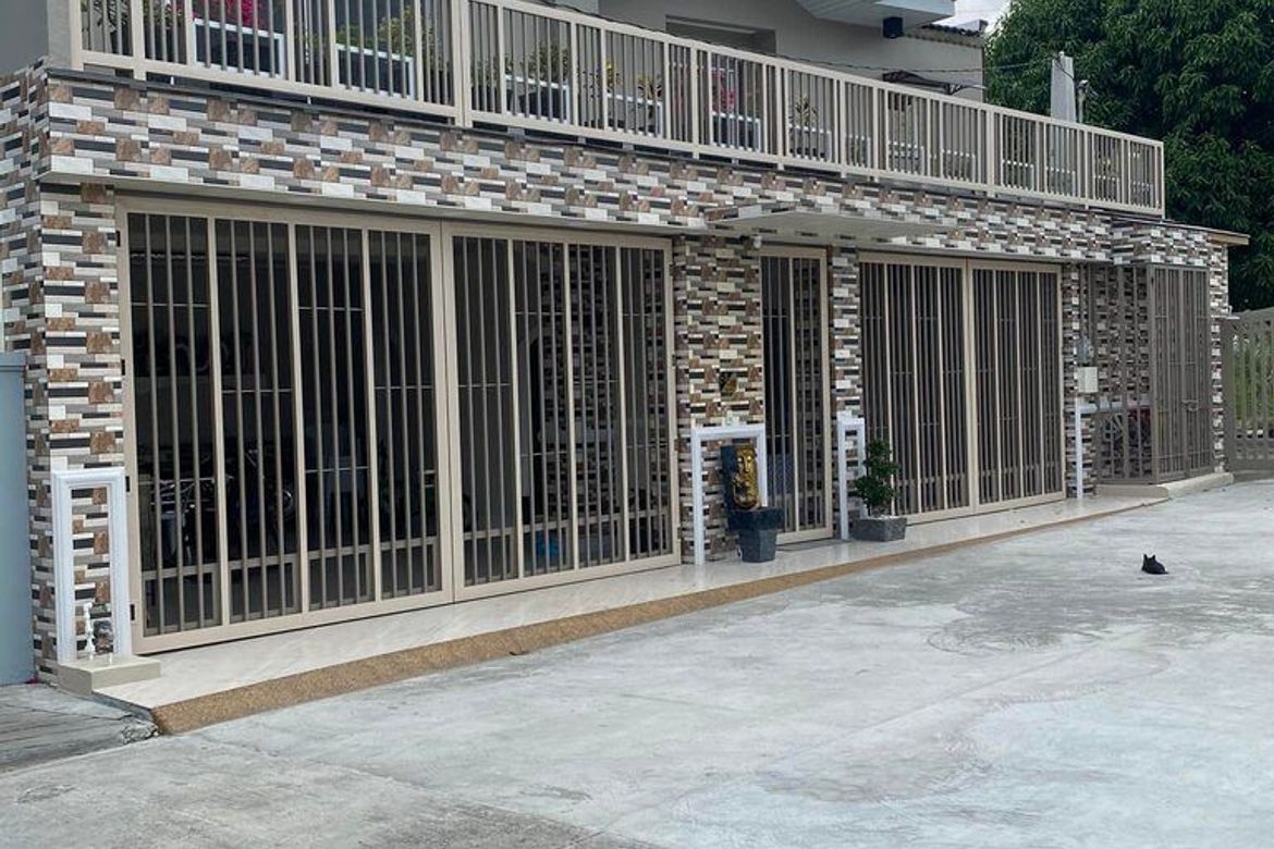 7 Bedroom House for Sale in Tabun, Angeles, Pampanga