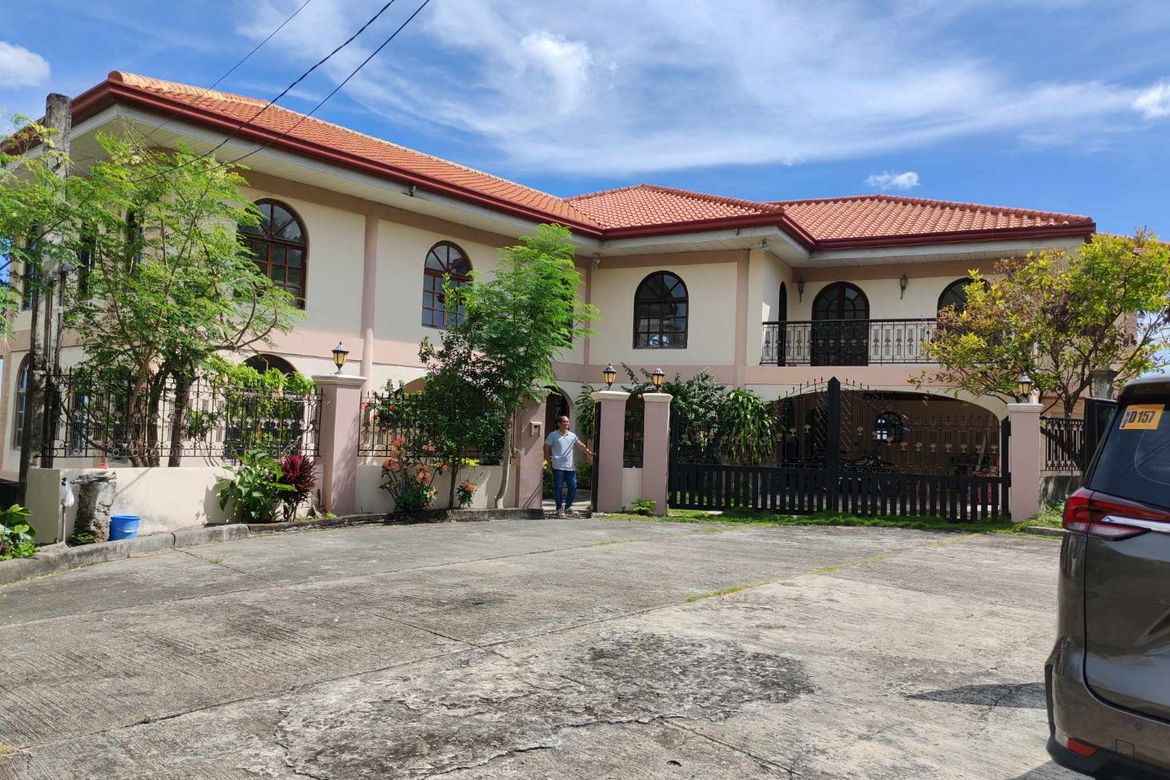 7 Bedroom House for Sale in Tisa, Cebu City, Cebu