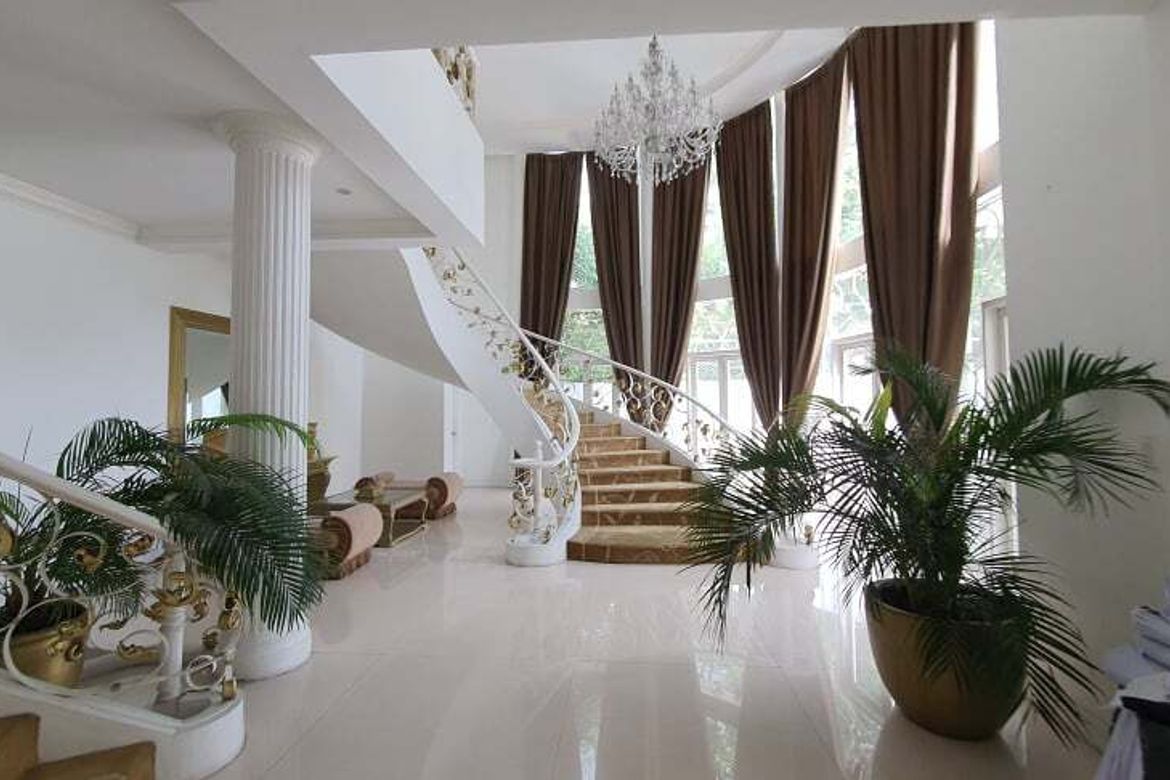7 Bedroom House for Sale in Wack-Wack Greenhills, Mandaluyong, Metro Manila
