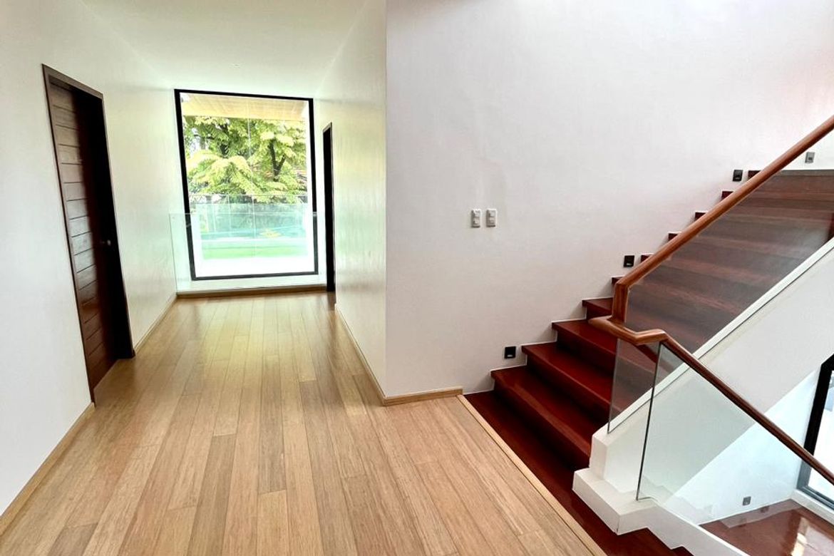 7 Bedroom House for Sale in White Plains, Quezon City, Metro Manila – photo 2