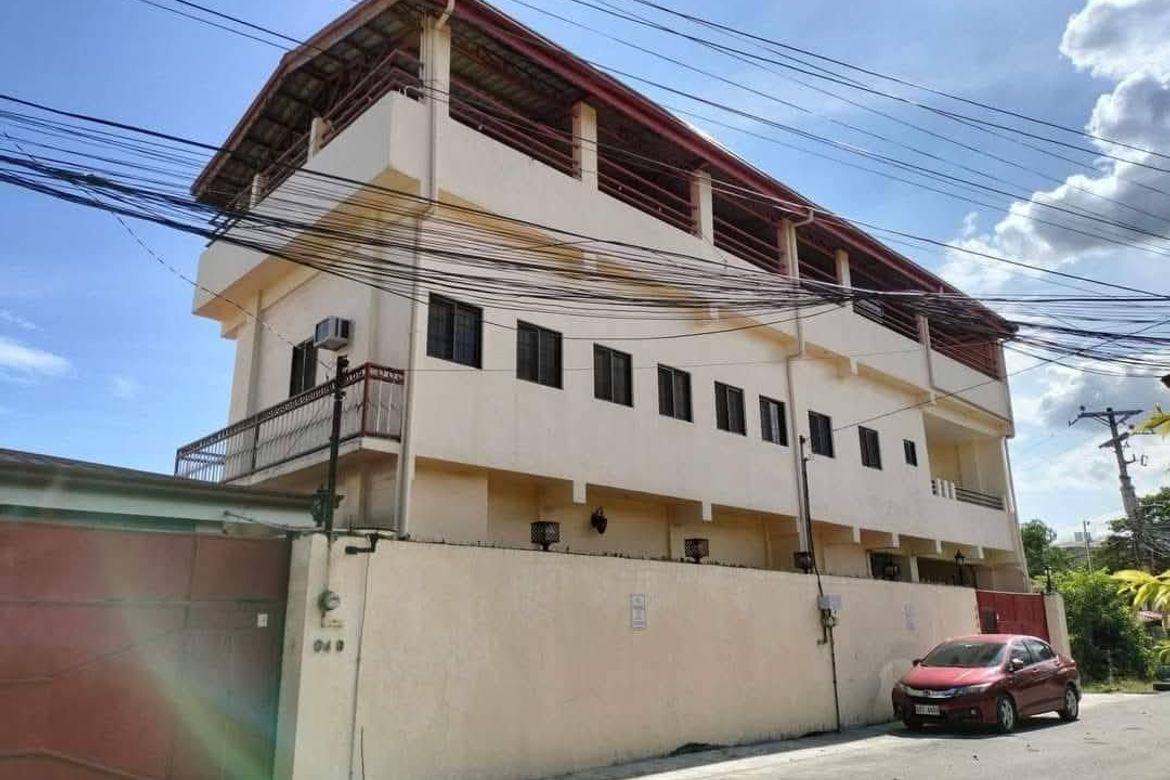 7 Bedroom Shophouse for Sale in Guadalupe, Cebu City, Cebu