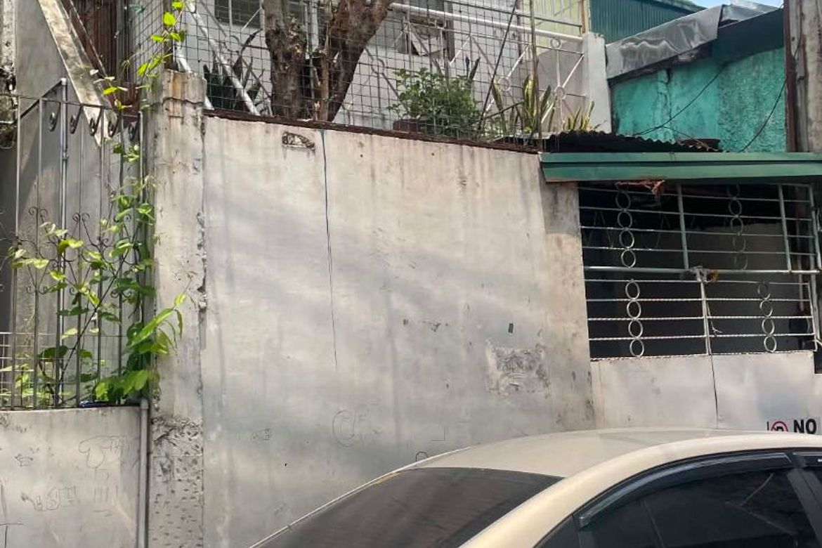 7 Bedroom Shophouse for Sale in Pag-Asa, Mandaluyong, Metro Manila
