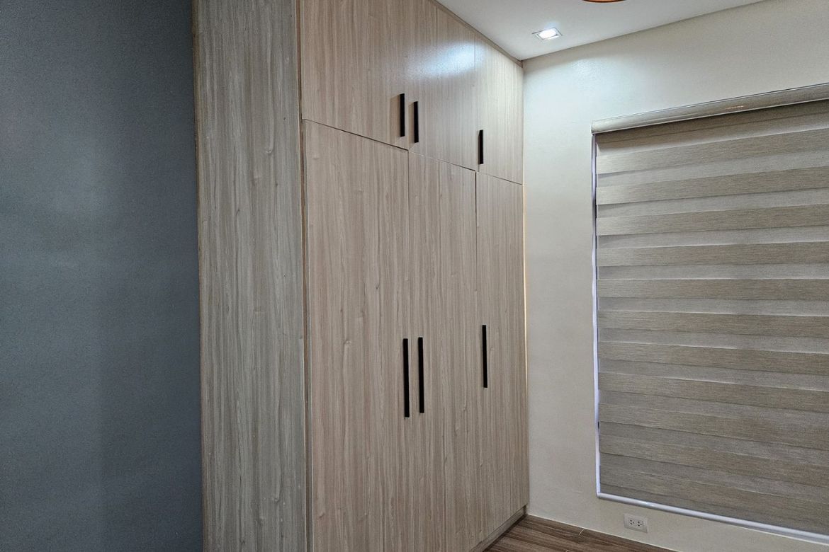 7 Bedroom Townhouse for Sale in Tahanan Village, BF Homes, Parañaque, Metro Manila – photo 6