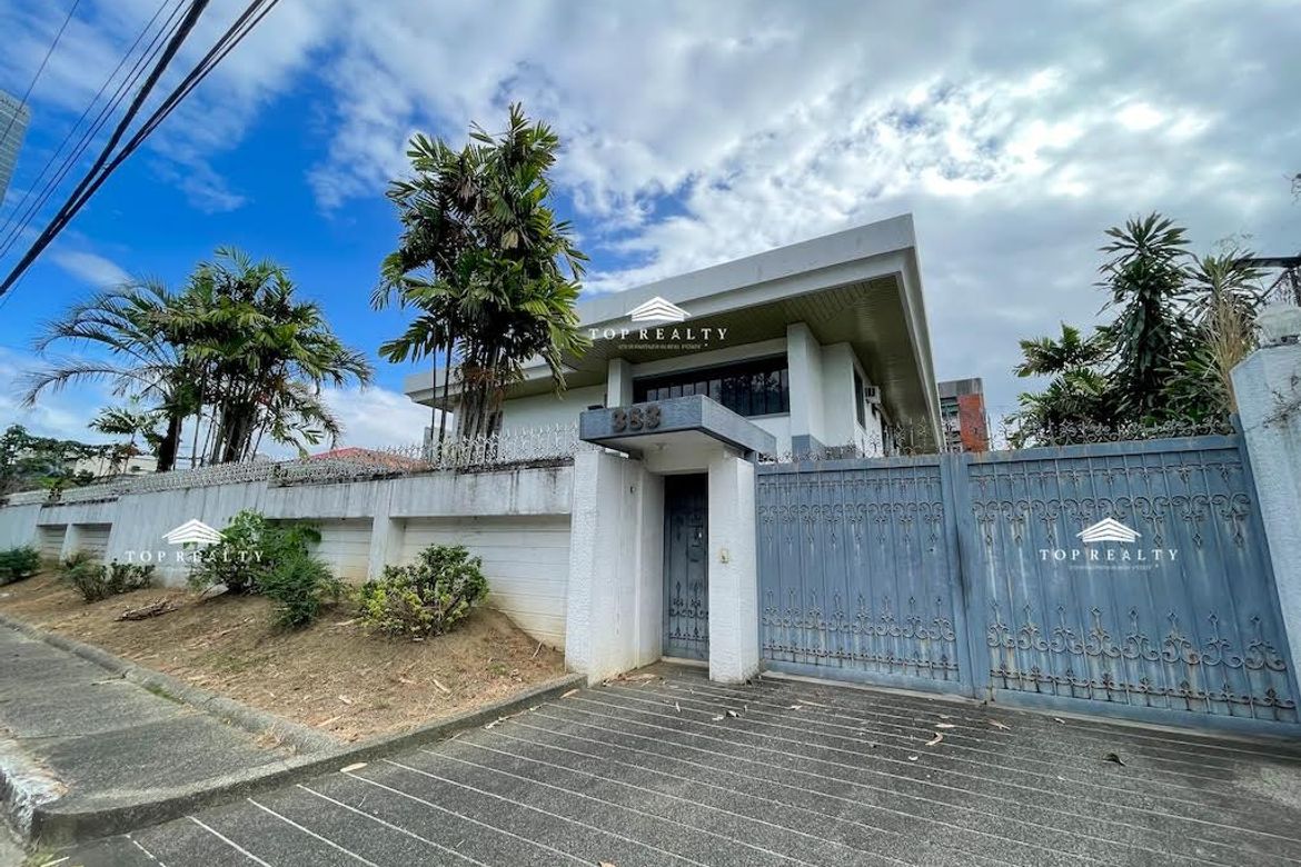 7 Bedroom Townhouse for Sale in Wack-Wack Greenhills, Mandaluyong, Metro Manila – photo 3