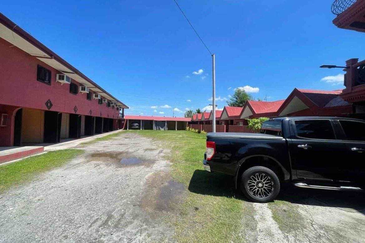 7 Bedroom Villa for Sale in Kalaklan, Olongapo, Zambales – photo 8