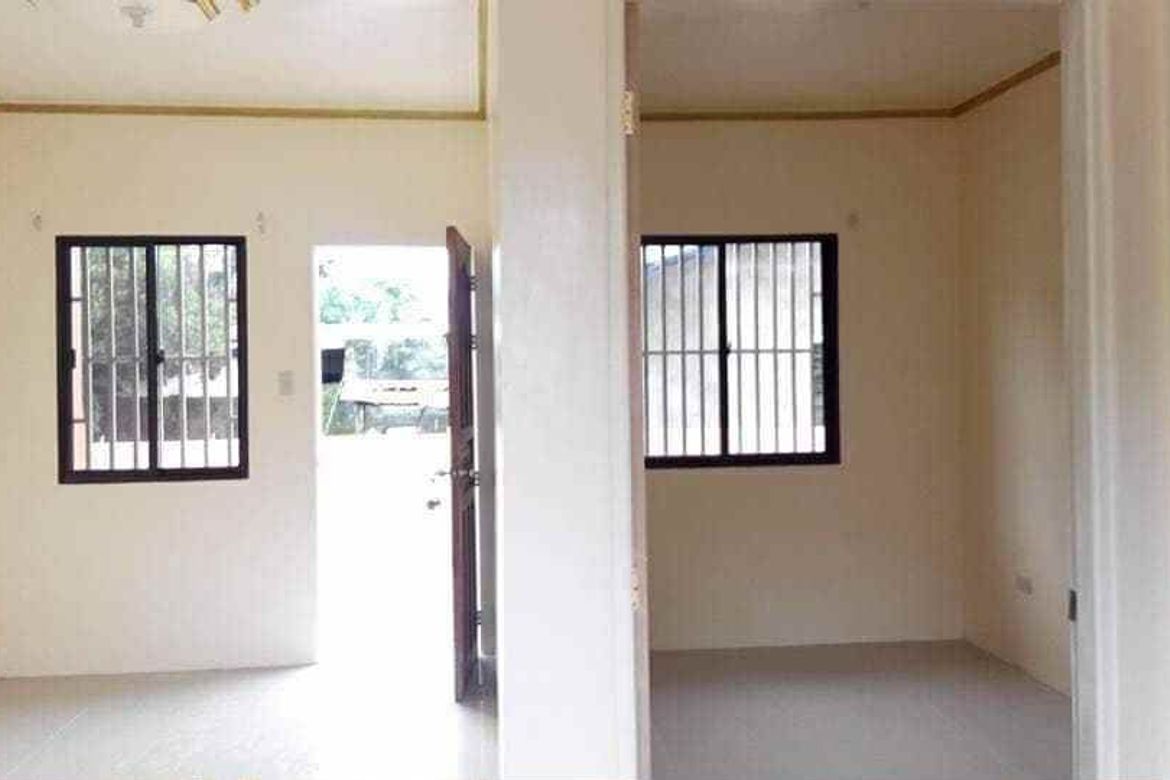 8 Bedroom Apartment for Sale in Santiago, Concepcion, Tarlac