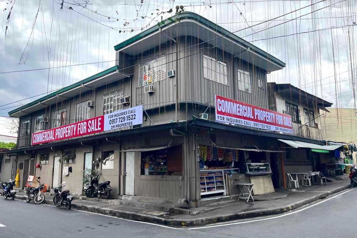 8 Bedroom Commercial for Sale in E. Rodriguez, Quezon City, Metro Manila near LRT-2 Araneta Center-Cubao