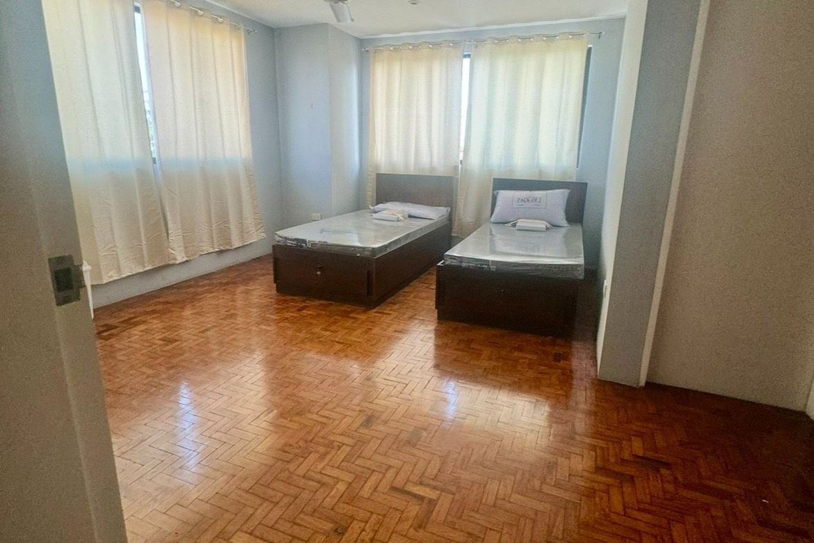 8 Bedroom Commercial for Sale in Maysan, Valenzuela, Metro Manila – photo 2