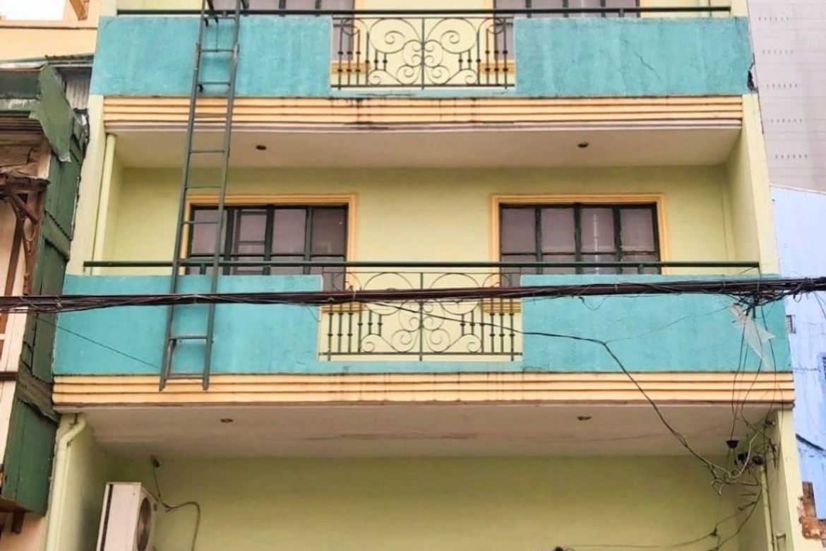 8 Bedroom Commercial for Sale in San Nicolas, Manila, Metro Manila
