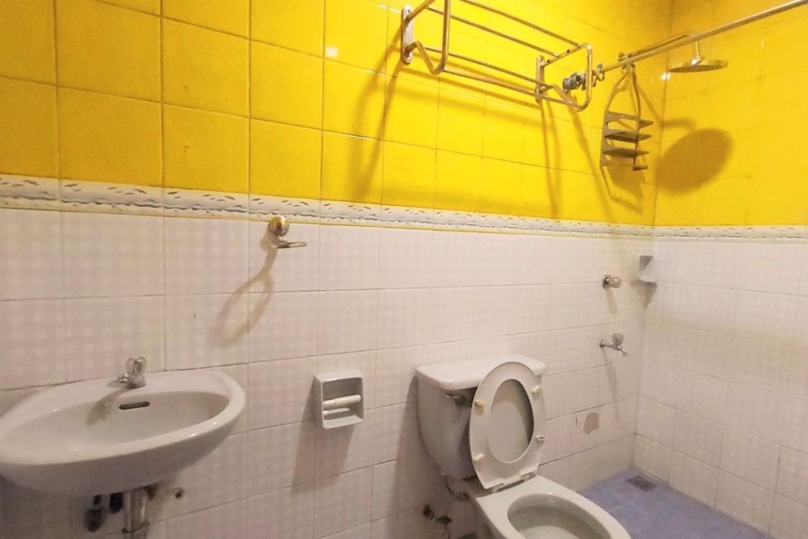 8 Bedroom Commercial for Sale in San Nicolas, Manila, Metro Manila – photo 6