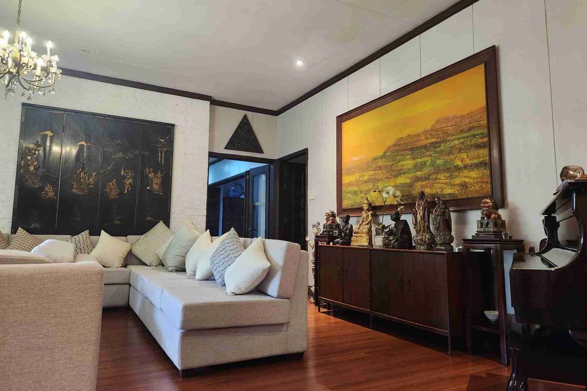 8 Bedroom House for Sale in Alta Vista Village - Quezon City, Loyola Heights, Quezon City, Metro Manila – photo 8