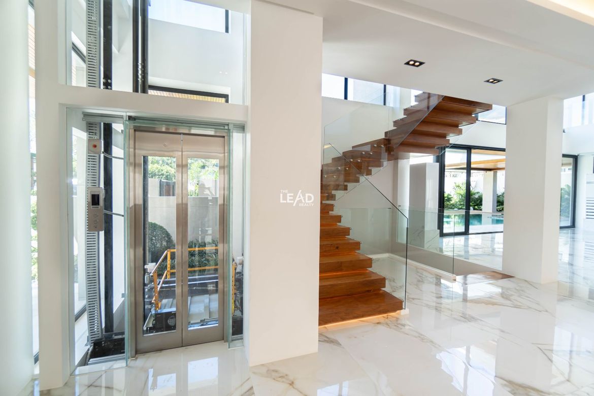 8 Bedroom House for Sale in Ayala Alabang Village, New Alabang Village, Muntinlupa, Metro Manila – photo 6