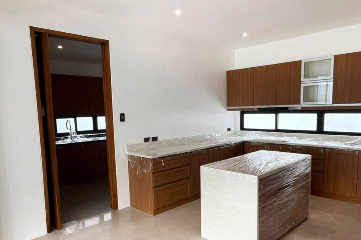 8 Bedroom House for Sale in Ayala Alabang Village, New Alabang Village, Muntinlupa, Metro Manila – photo 5