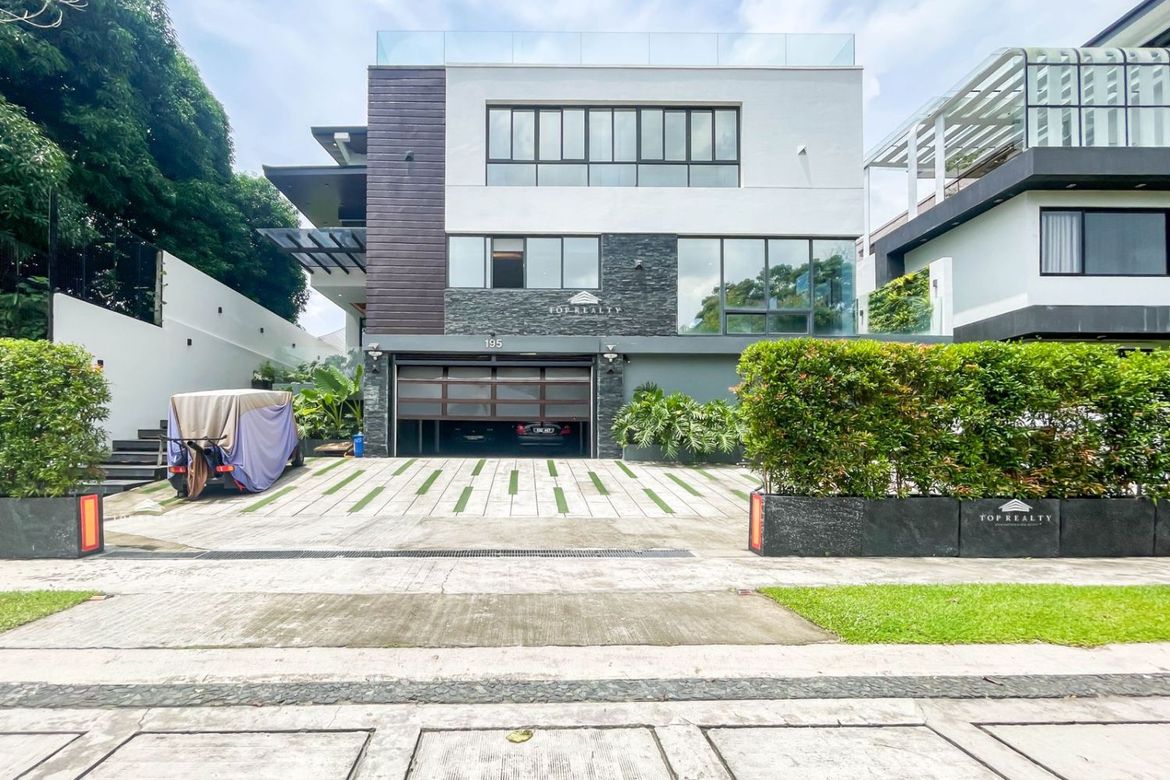 8 Bedroom House for Sale in Ayala Westgrove Heights, Inchican, Silang, Cavite