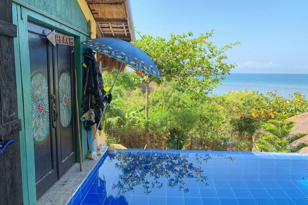 8 Bedroom House for Sale in Barangay 3, Calatagan, Batangas