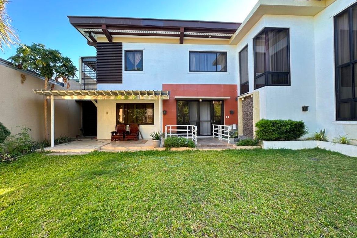 8 Bedroom House for Sale in BF Homes Parañaque, BF Homes, Parañaque, Metro Manila