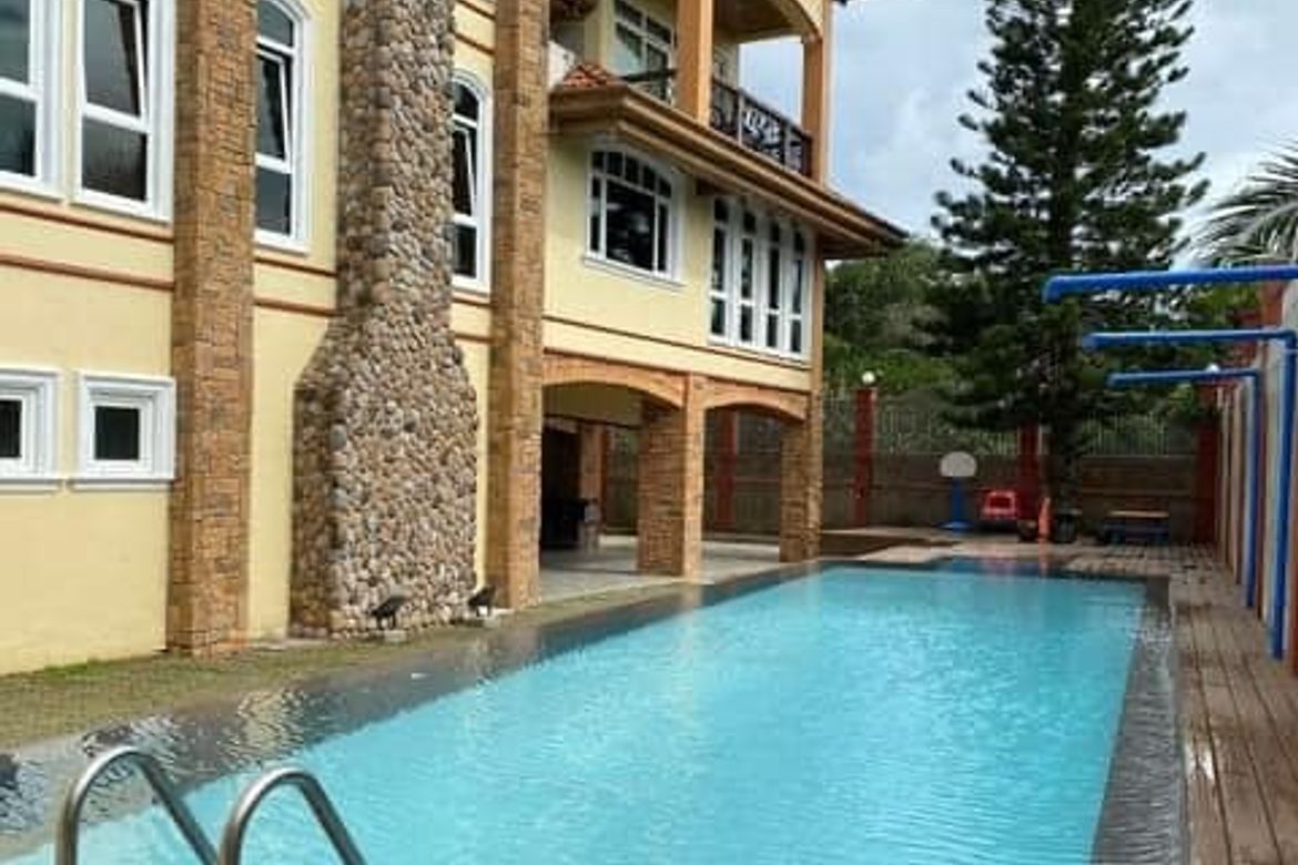 8 Bedroom House for Sale in Buck Estate, Alfonso, Cavite