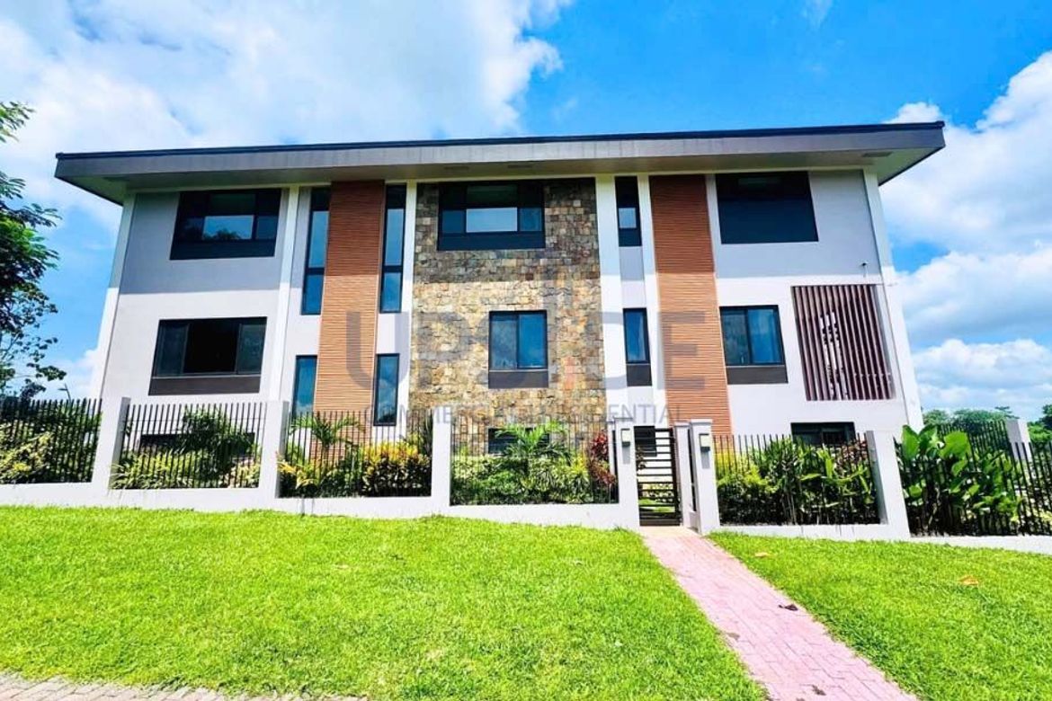 8 Bedroom House for Sale in Canlubang, Calamba, Laguna – photo 3